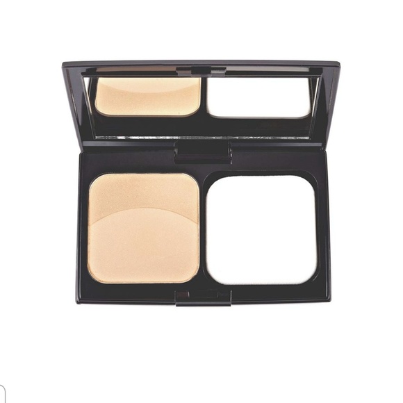 NYX Define & Refine Powder Foundation Compact - Picture 2 of 4